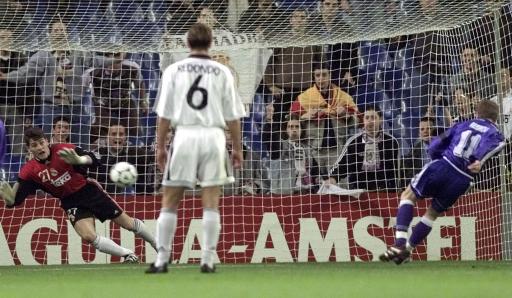 Casillas making a save
